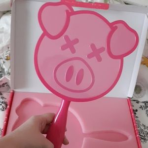Shane Dawson x Jeffree Star pink pig mirror